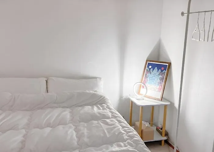 Here Hanyang Daehakro National Hospital Changgyeong Palace Gyeongbok Palace Apartment *